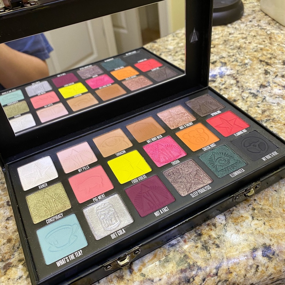 Jeffree Star CONSPIRACY palette